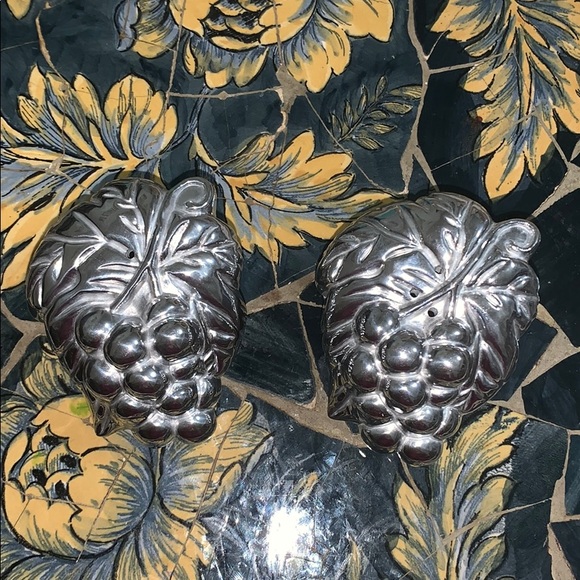 LENOX Grape Weave 4 piece Hostess Set - Picture 4 of 8